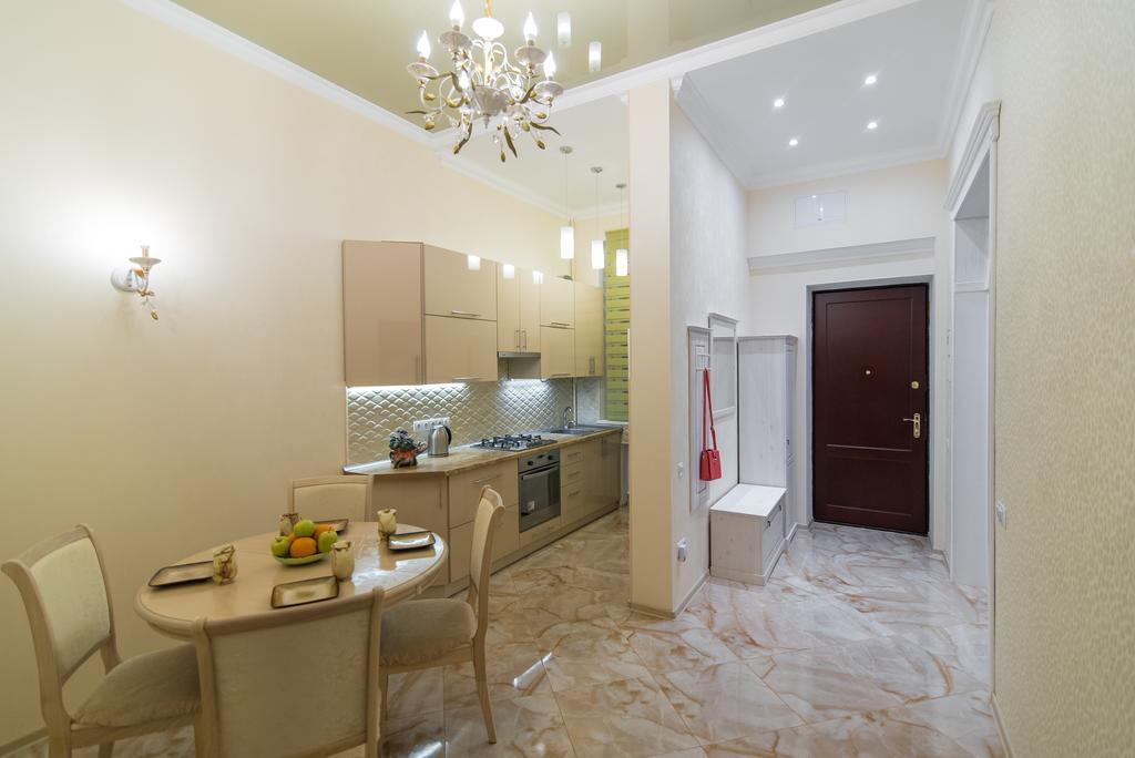 Vip Apartment In The Very Center Of Odessa With Sea View מראה חיצוני תמונה